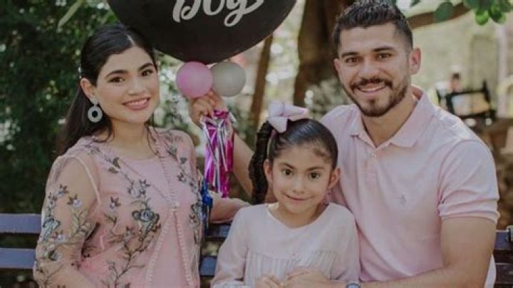 5 FOTOS de la ESPOSA de Henry Martin, el goleador del Am&eacute;rica Heraldo