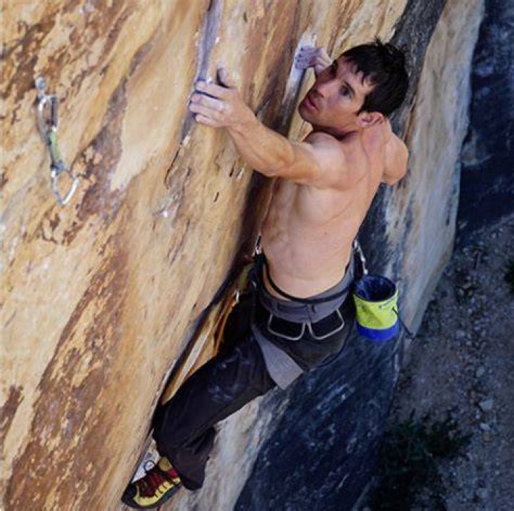 Alex Honnold Bio, Wiki, Age, Height, Hands, Free Solo, Married