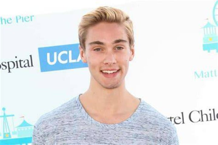 Austin North wiki, biography, net worth, age, family, facts Kemi
