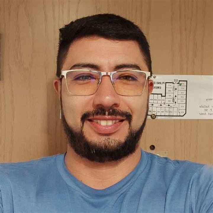 Carlos Martinez - WeBlogy
