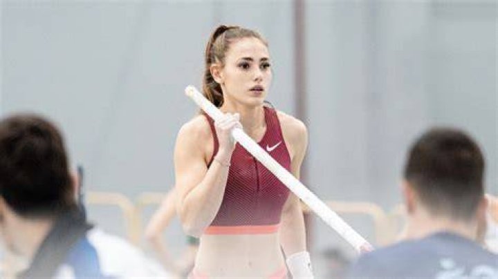 Clara Fern&aacute;ndez Spanish Pole Vaulter Ohlympics
