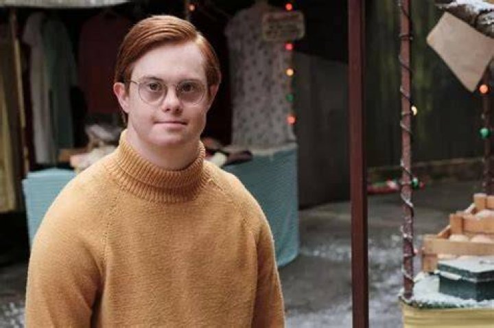 Daniel Laurie's famous father is revealed as Leslie Grantham Go