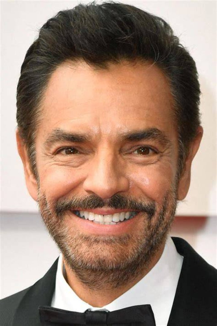 Exploring Eugenio Derbez's Net Worth And Wife
