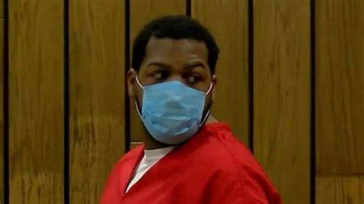 Former Memphis cop accused of assaulting inmate suit
