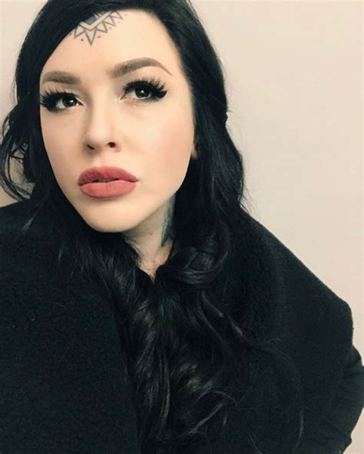 Gia Rose: Tattoo Artist Detailed Bio, Age, Birthday, & Height Insights and more