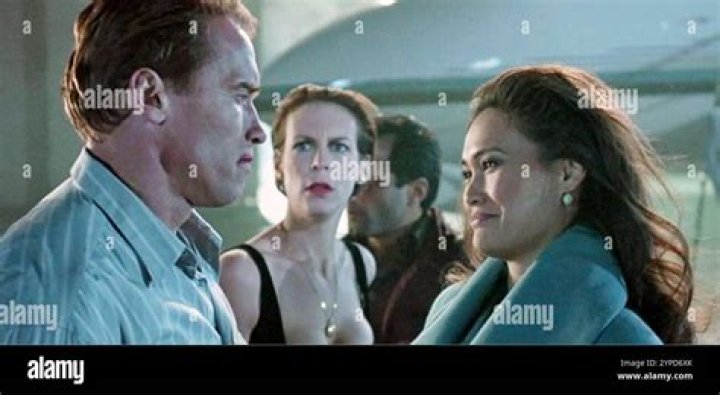 Helen Dances. True Lies (1994) YouTube