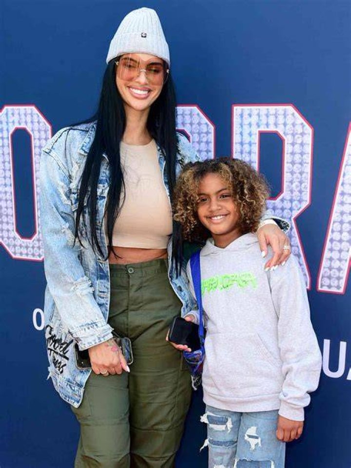 Johanna Leia Bio Amari Bailey Mom [2023 Update] MySportDab