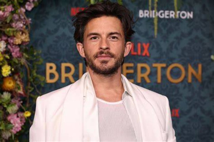 Jonathan Bailey
