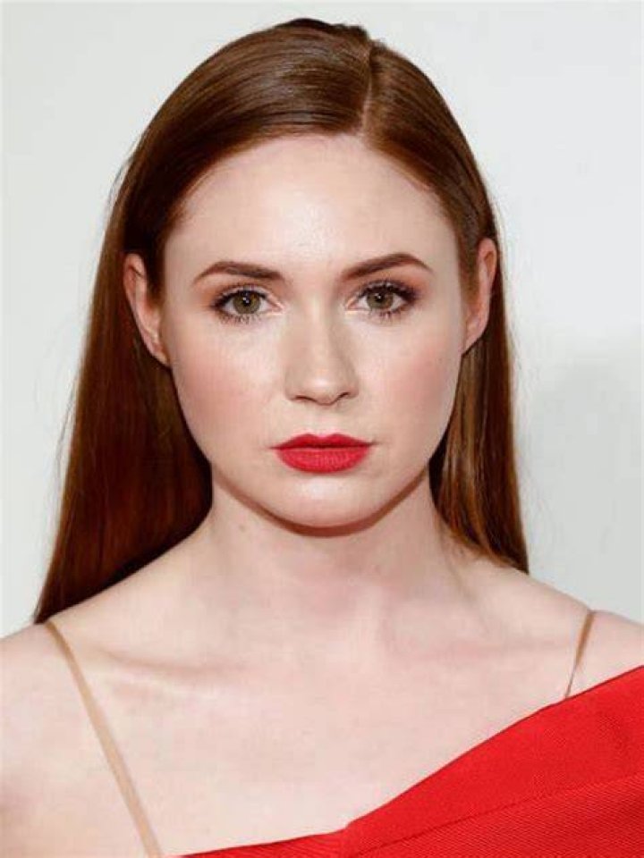 Karen Gillan's Height And Weight Revealed