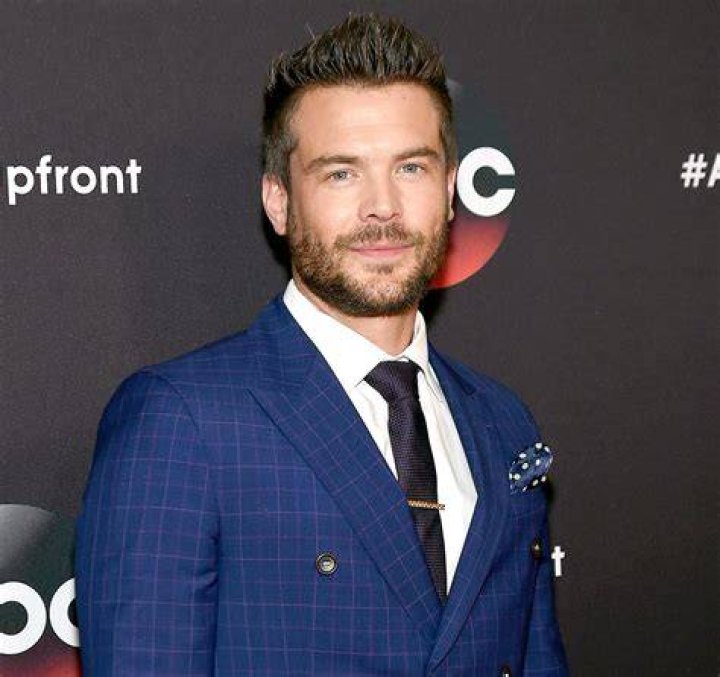 Murder Photo Charlie Weber 371 sur 522 AlloCin&eacute;