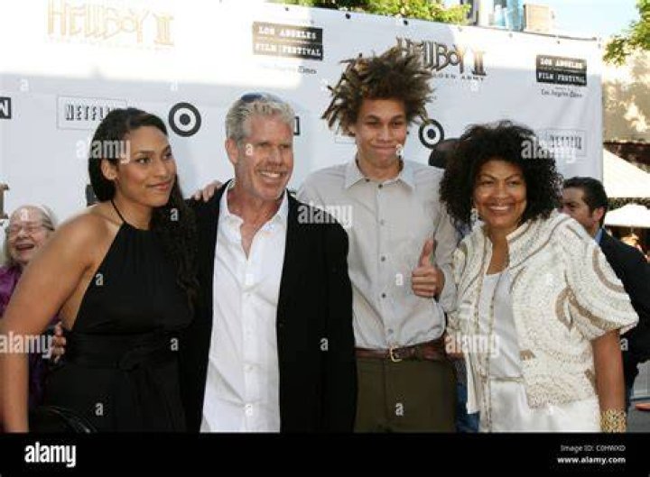 Ron Perlman and family The 'Hellboy 2 The Golden Army' premiere at the