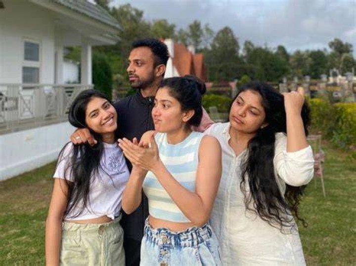 Sai Pallavi Family Photos Sai Pallavi Husband Sai Pallavi Biography
