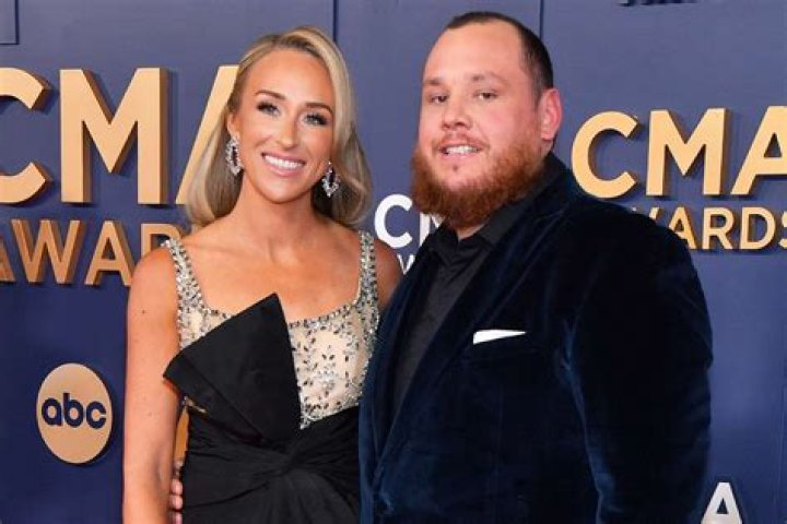 What Happened To Luke Combs' Brother?, Yoo-height