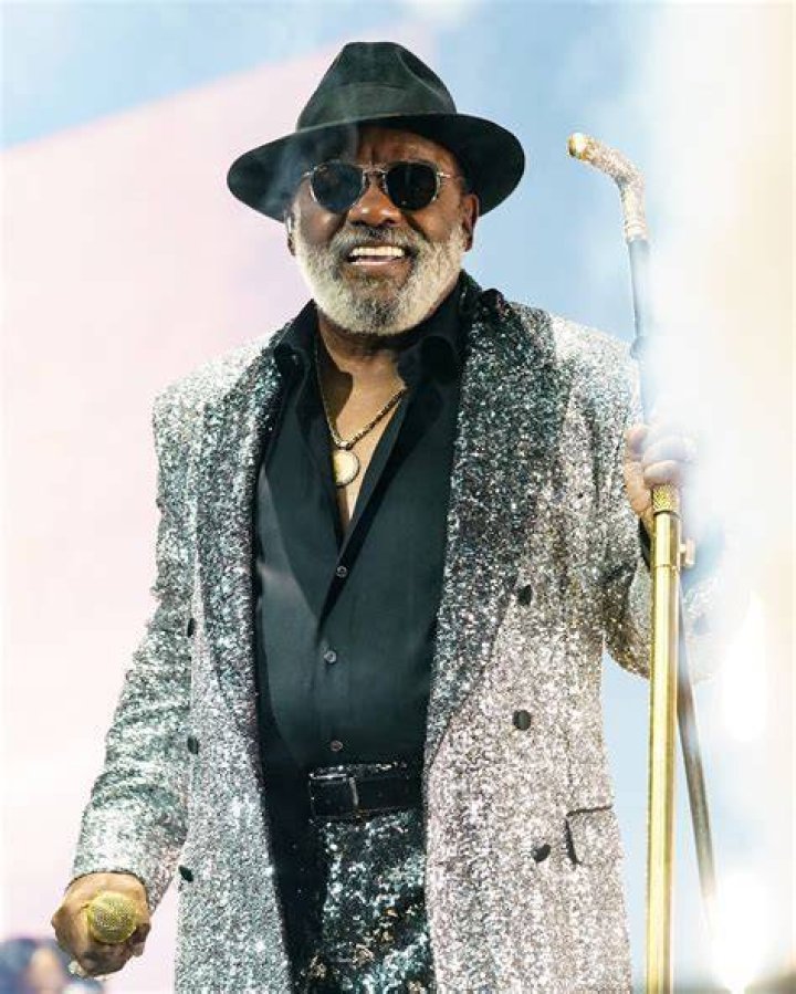Who is Ron Isley's wife Kandy?